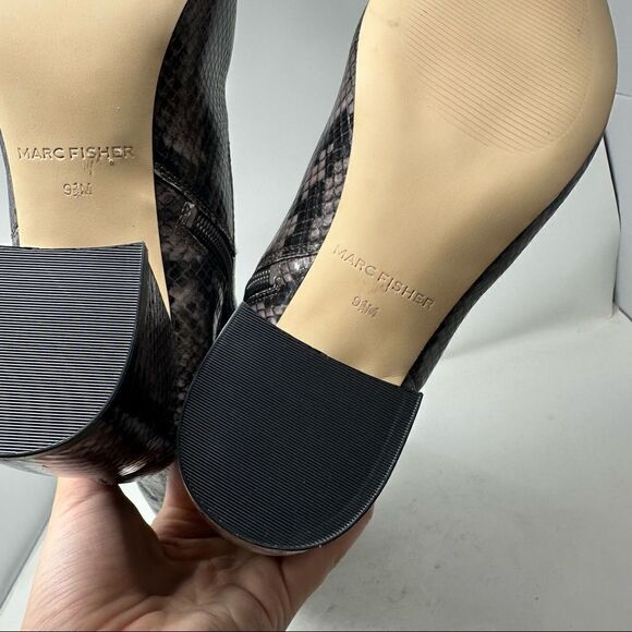 Marc Fisher Snake Grey Black Pointed Toe Over Knee Boots Side Zip 9.5 - Picture 9 of 9